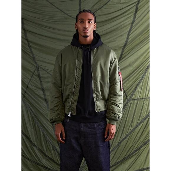 🔥 Alpha Industries MA-1 Core Bomber Jacket – Iconic Flight Nylon 🔥 - Picture 1 of 7